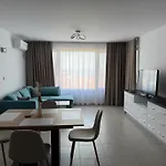 아파트 Sun Coast By The Sea *