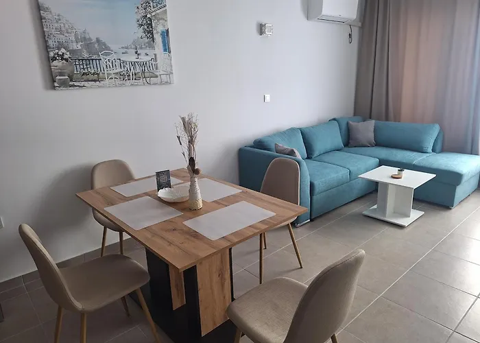 Sun Coast By The Sea Apartament Święty Włas