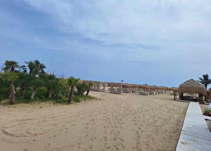 Sun Coast By The Sea Apartament Święty Włas